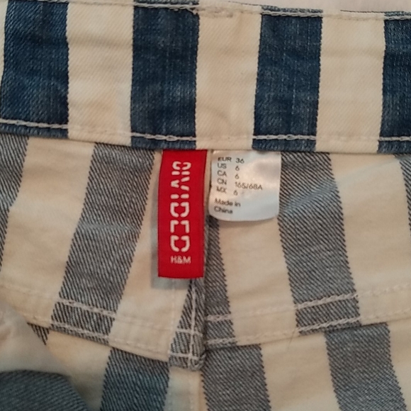 H&M Divided Shorts Striped Blue White Sz 6 - Picture 4 of 6